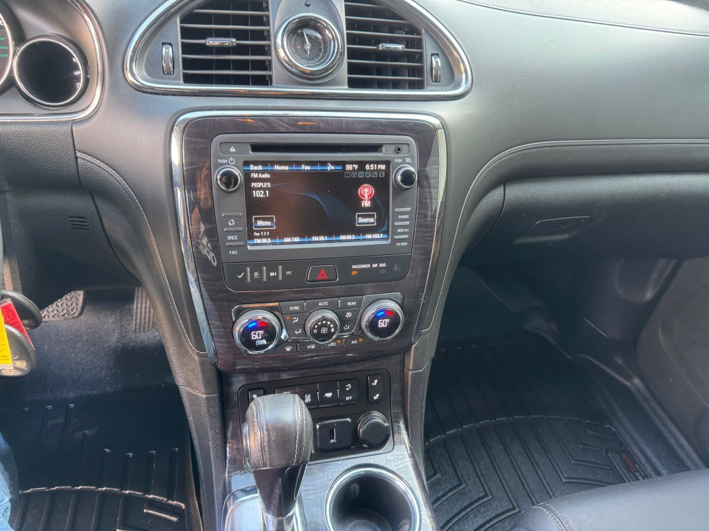 2017 Buick Enclave Image 19