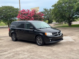 Image for 2017 Dodge Grand Caravan SXT ID: 6641716