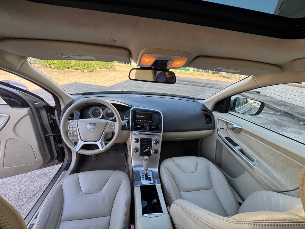 2012 Volvo XC60 Image 18