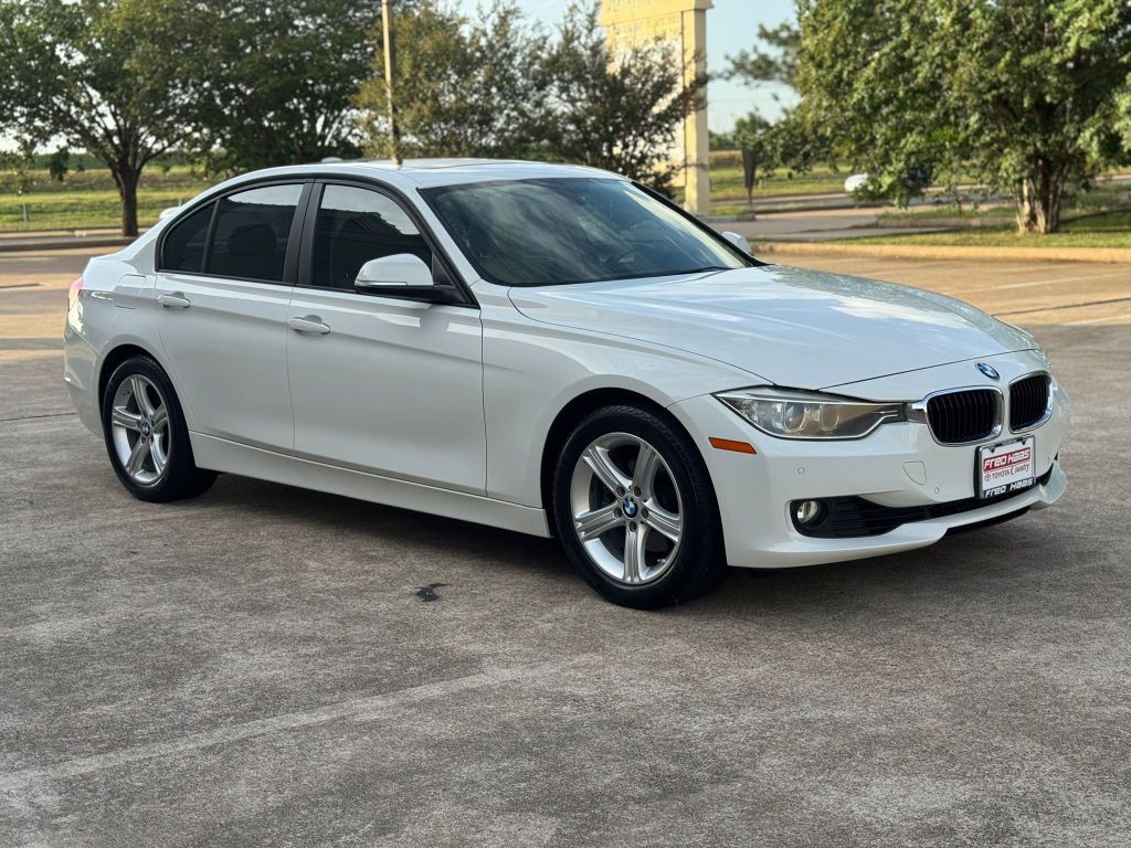 2014 BMW 3 Series Image 9