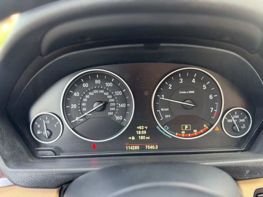 2014 BMW 3 Series Image 14
