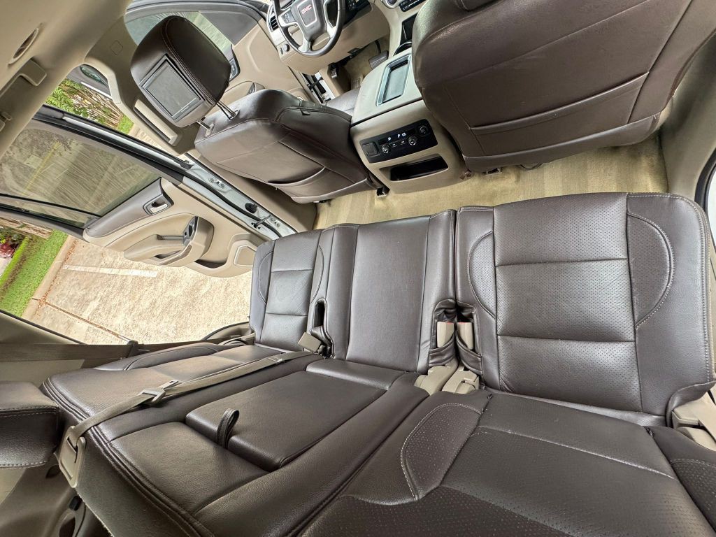 2015 GMC Yukon Image 14