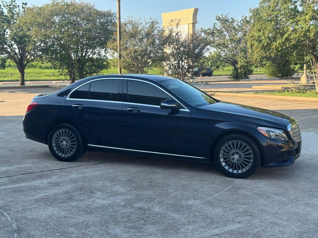 2015 Mercedes-Benz C-Class Image 6