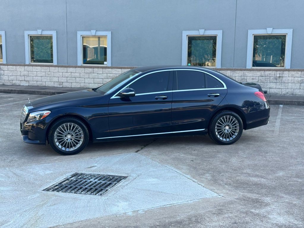 2015 Mercedes-Benz C-Class Image 9