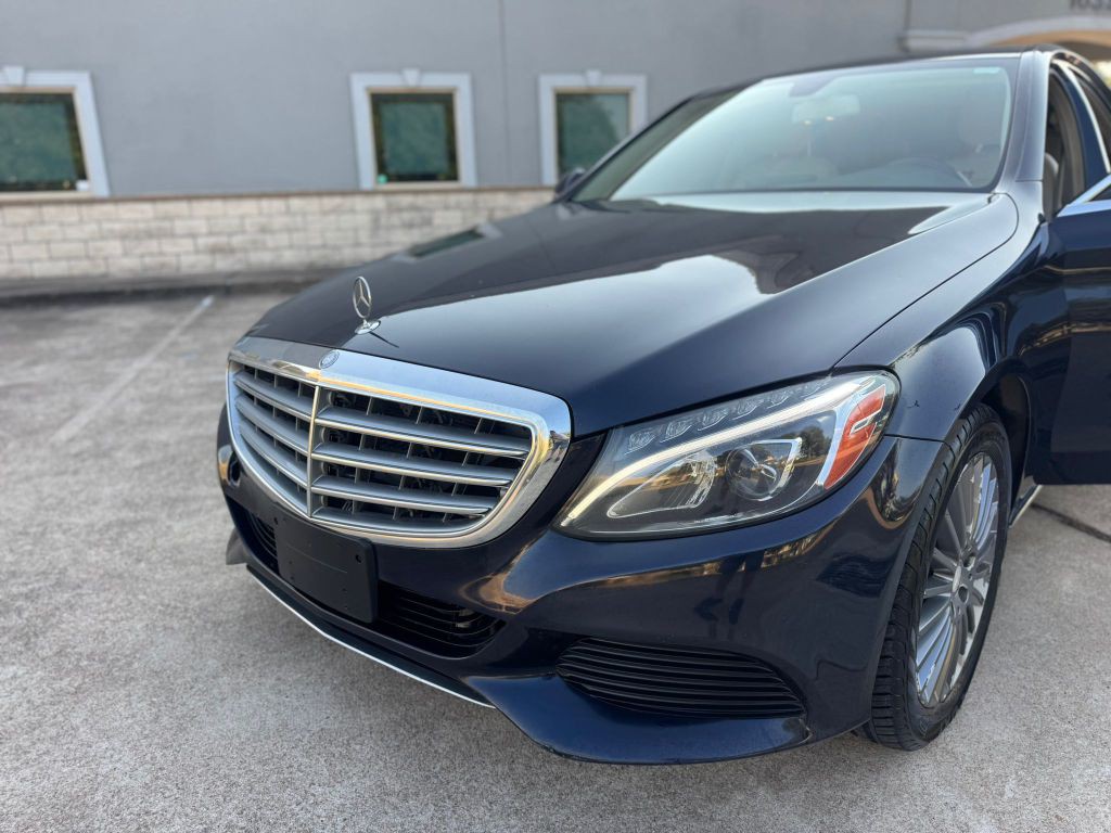 2015 Mercedes-Benz C-Class Image 12