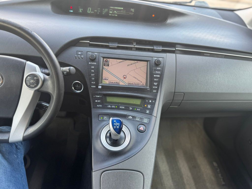 2011 Toyota Prius Image 20