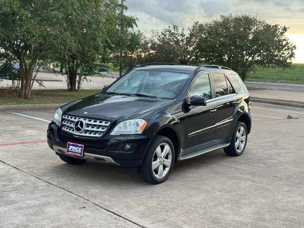 2011 Mercedes-Benz M-Class Image 3