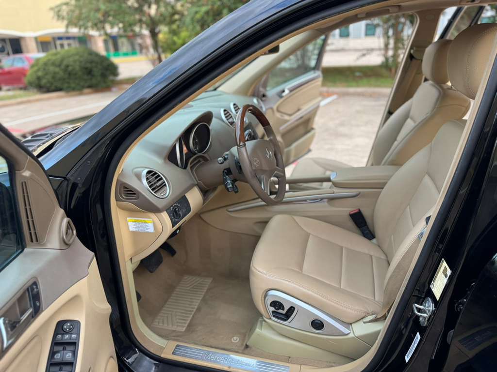2011 Mercedes-Benz M-Class Image 14