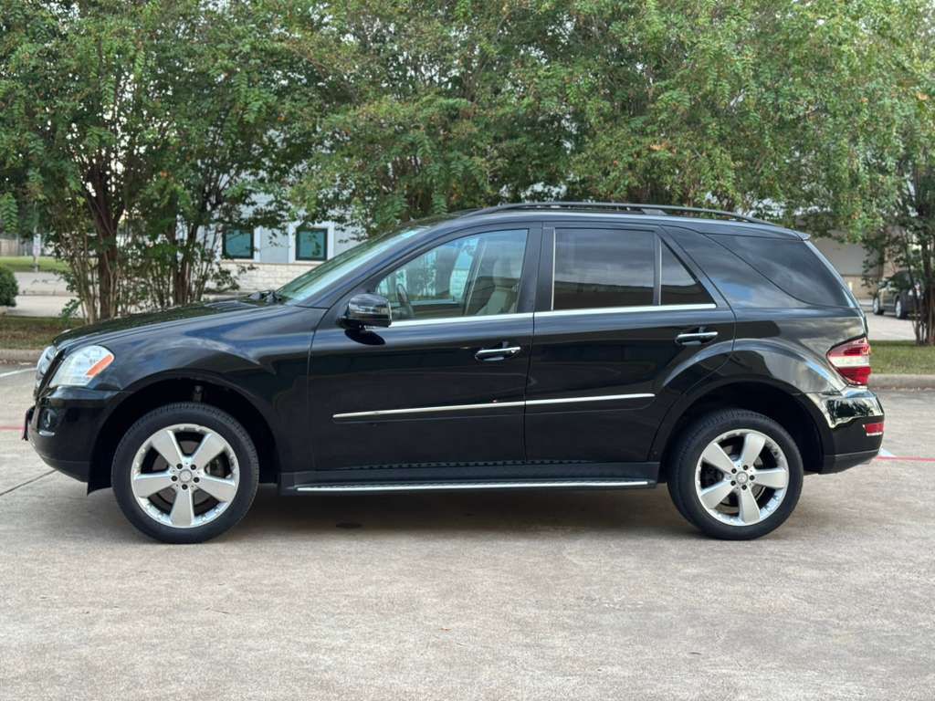 2011 Mercedes-Benz M-Class Image 17