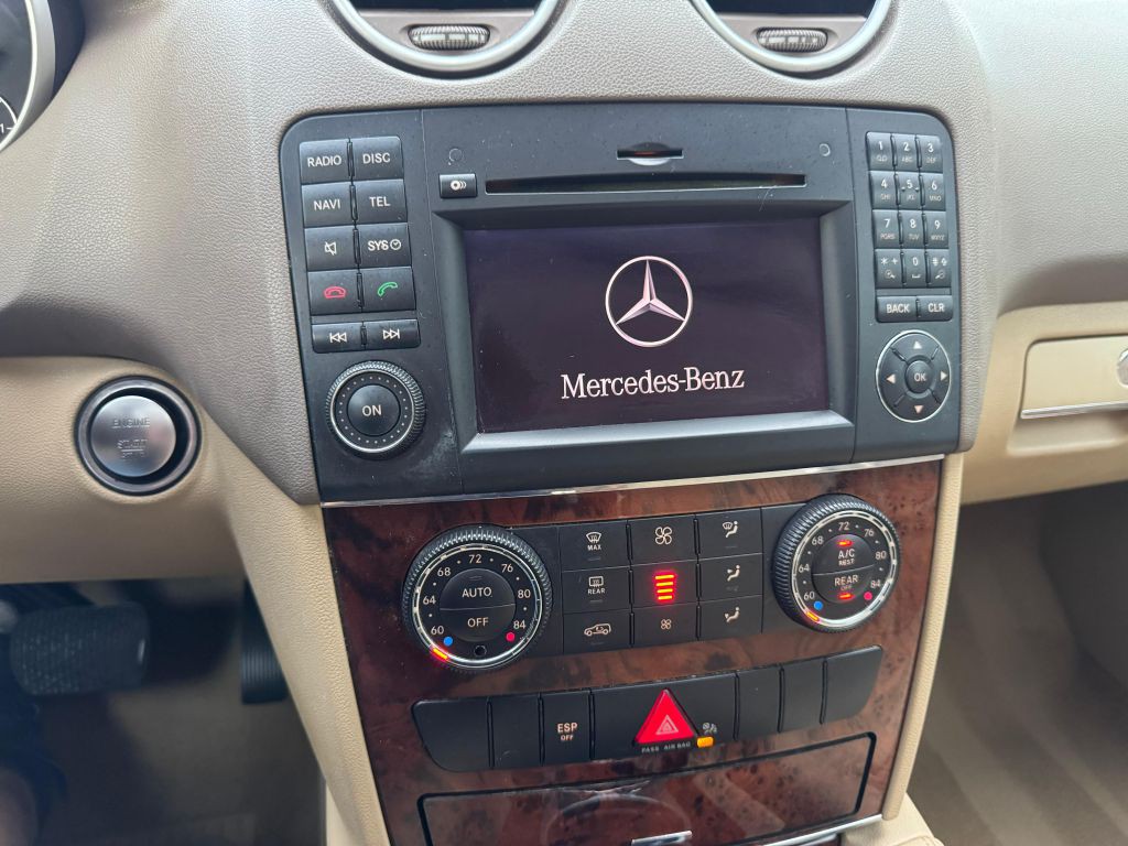 2011 Mercedes-Benz M-Class Image 22