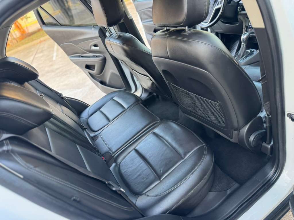 2019 Buick Enclave Image 15
