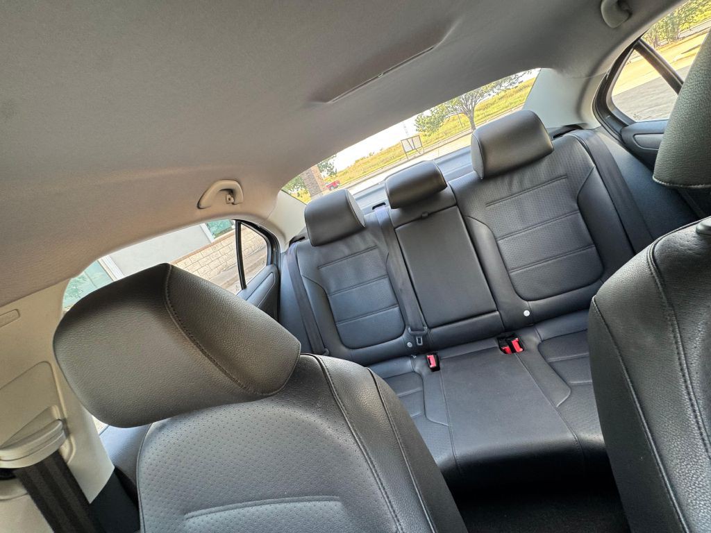 2013 Volkswagen Jetta Image 18