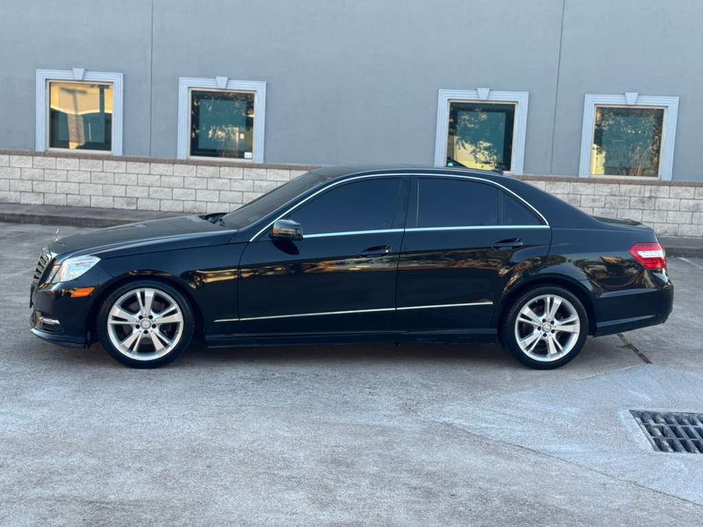 2013 Mercedes-Benz E-Class Image 16