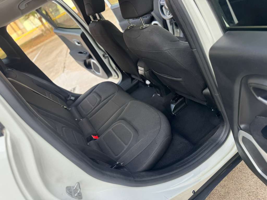 2019 Jeep Renegade Image 14