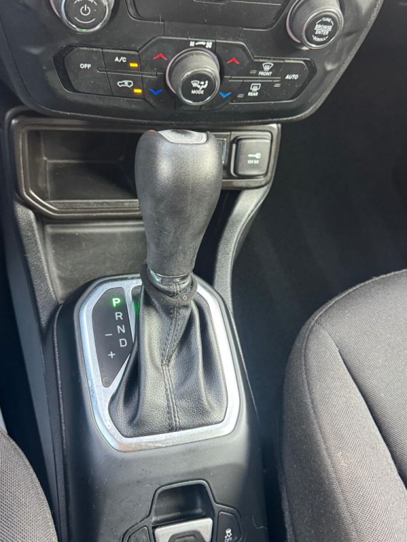 2019 Jeep Renegade Image 21