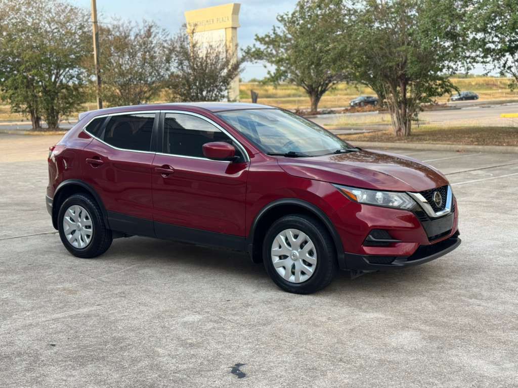 2020 Nissan Rogue Image 1