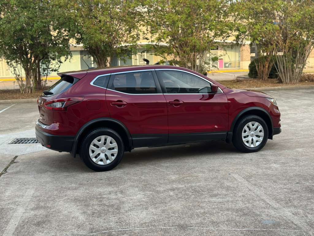 2020 Nissan Rogue Image 12