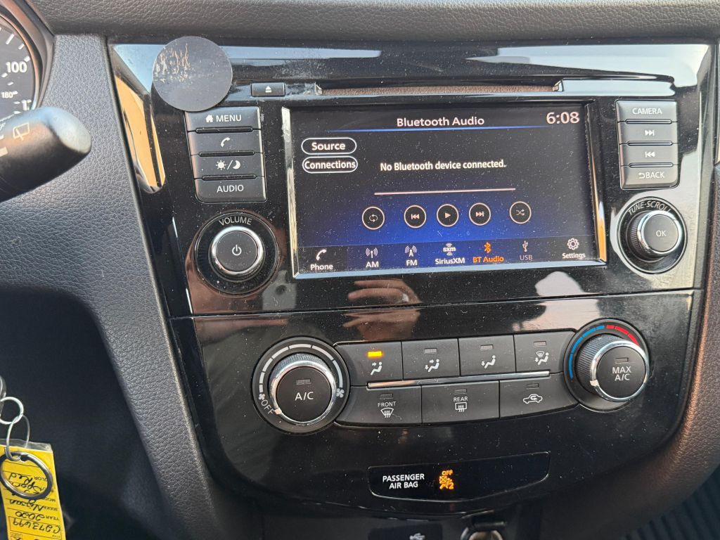 2020 Nissan Rogue Image 21