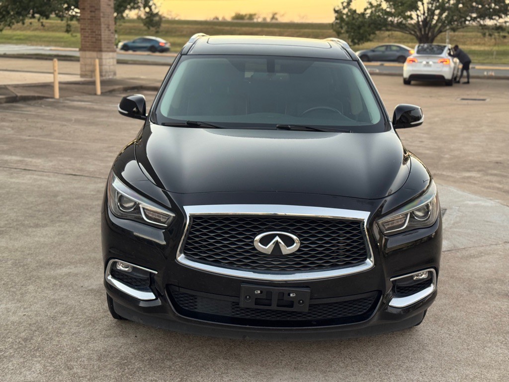 2017 INFINITI QX60 Image 2
