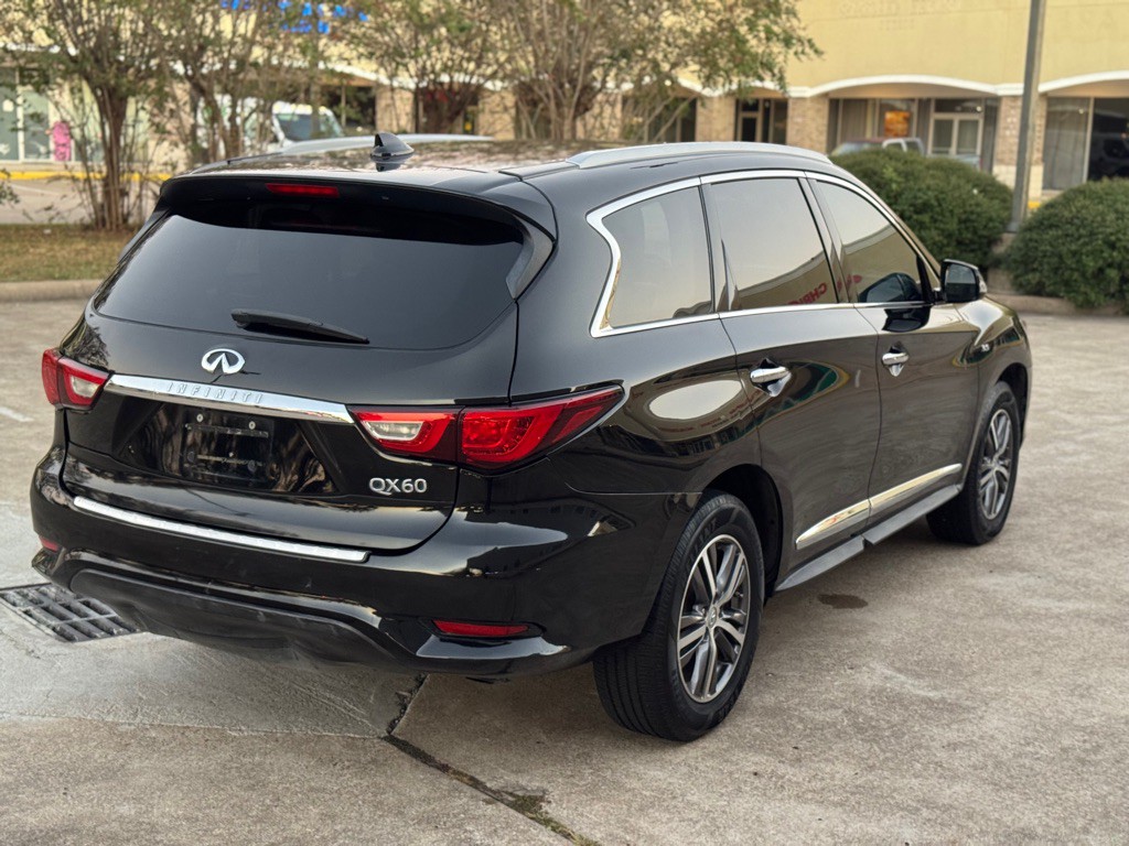2017 INFINITI QX60 Image 6
