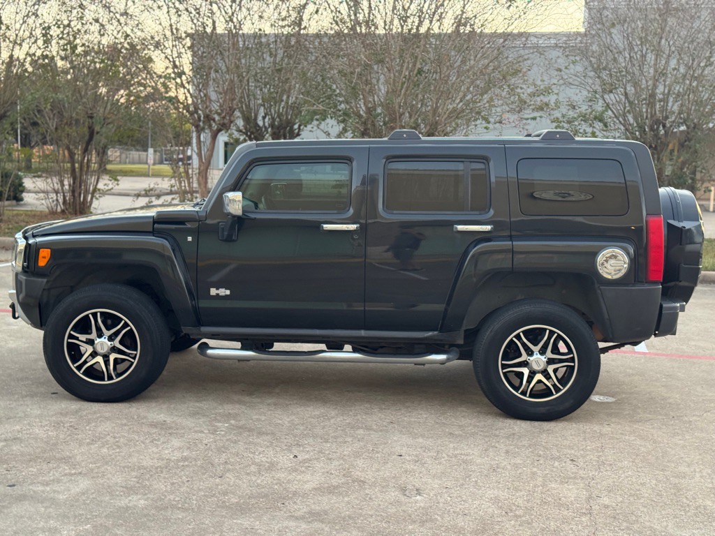 2008 HUMMER H3 Image 11
