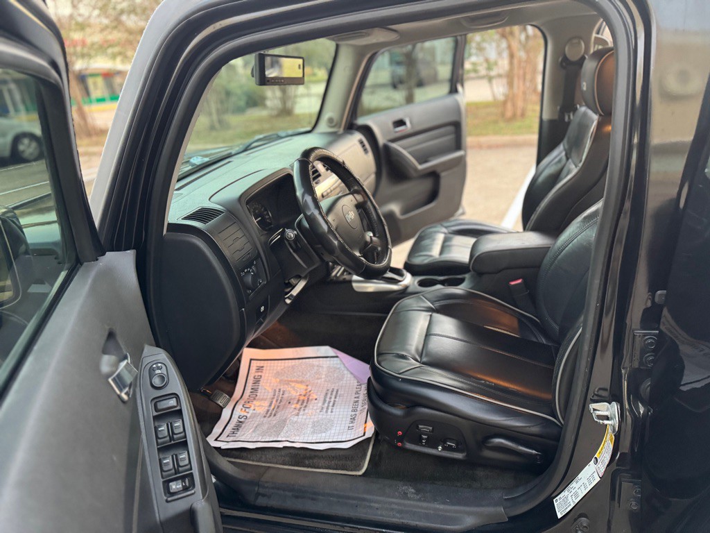 2008 HUMMER H3 Image 12