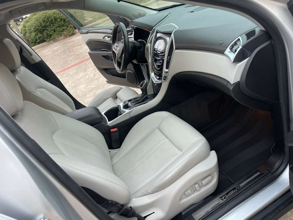 2016 Cadillac SRX Image 16