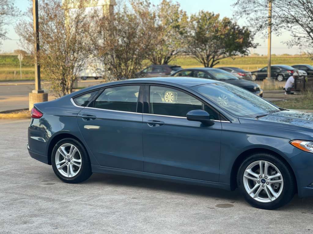 2018 Ford Fusion Image 3