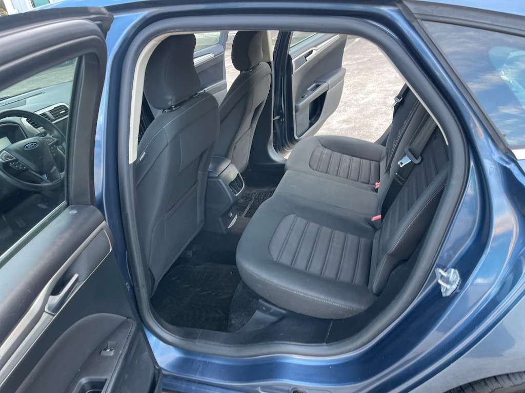 2018 Ford Fusion Image 15