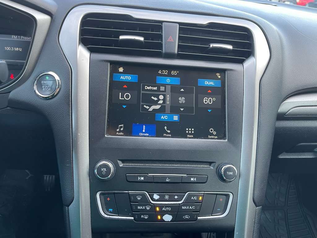 2018 Ford Fusion Image 16