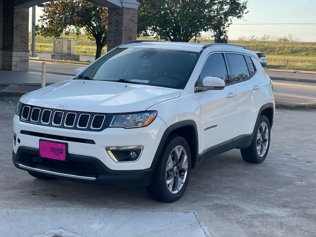 2021 Jeep Compass Image 1