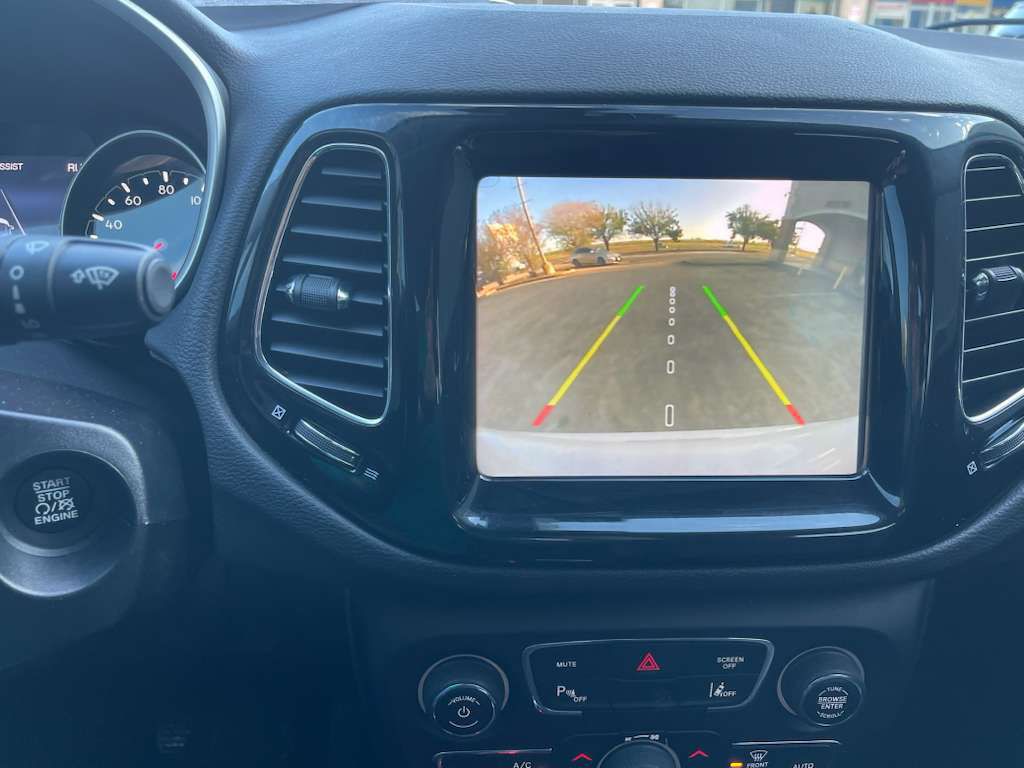2021 Jeep Compass Image 21