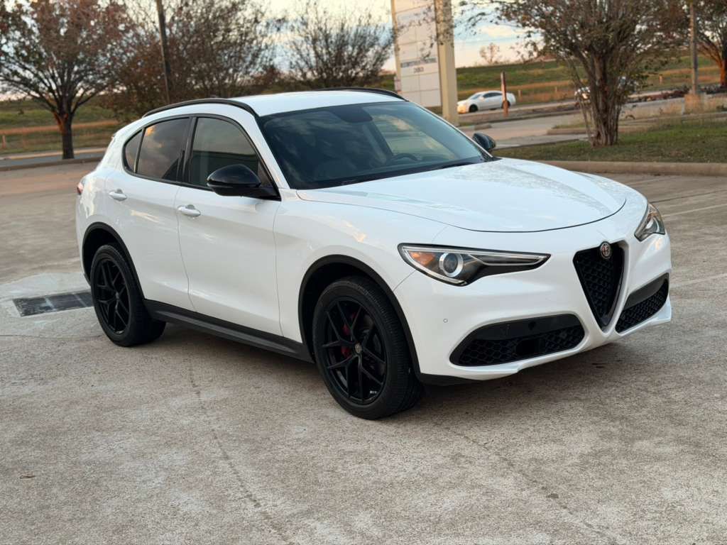 2018 Alfa Romeo Stelvio Image 5