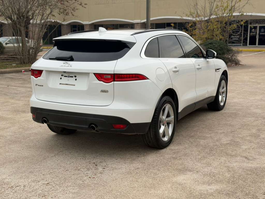 2019 Jaguar F-PACE Image 5