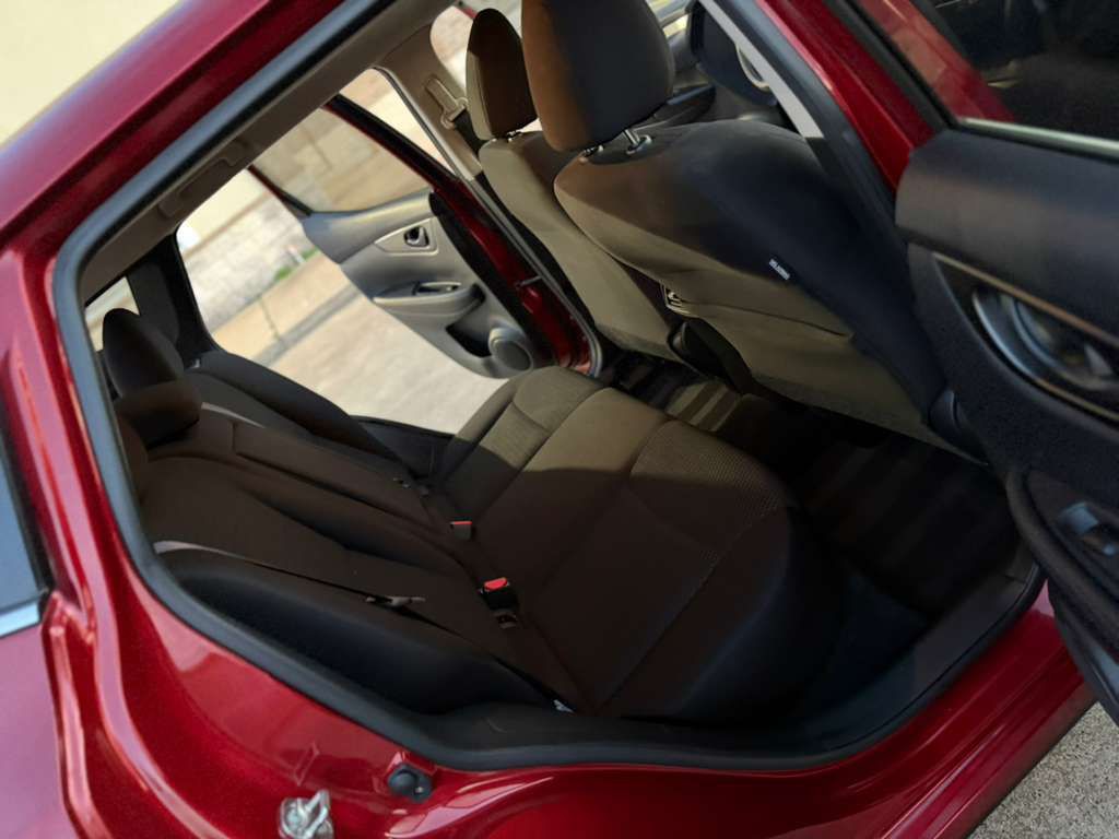 2019 Nissan Rogue Image 10