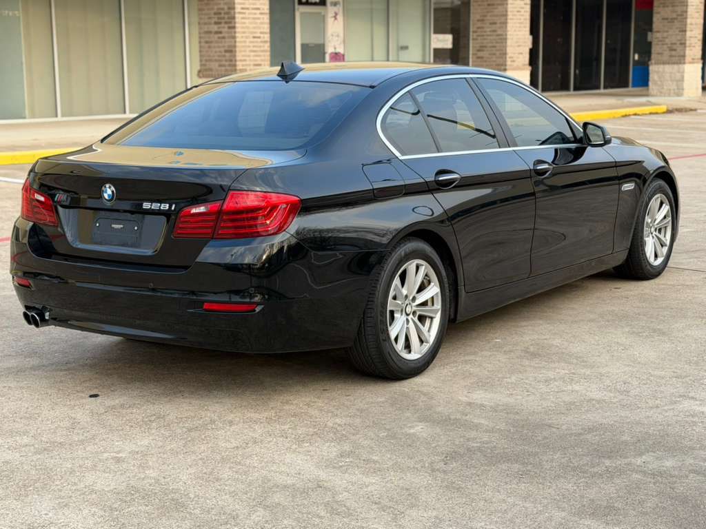 2015 BMW 5 Series Image 12