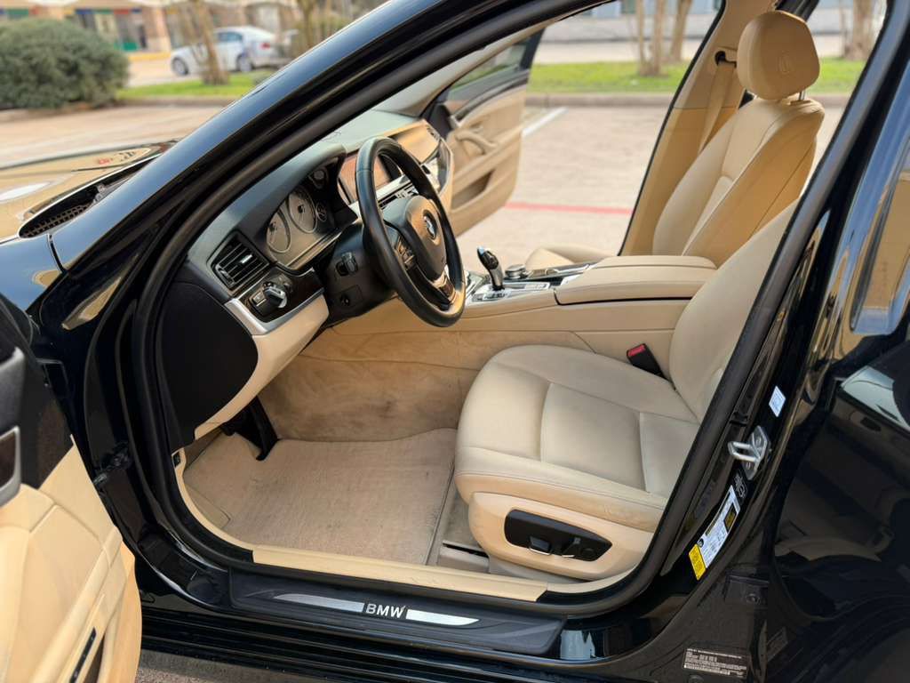 2015 BMW 5 Series Image 15