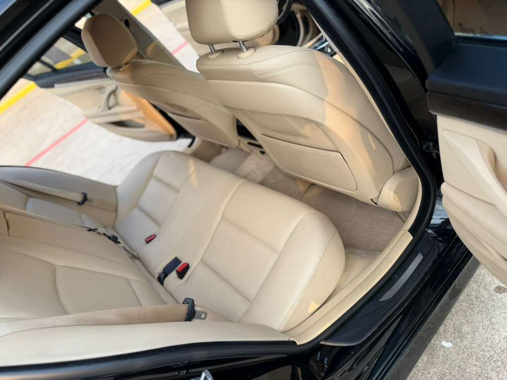 2015 BMW 5 Series Image 18