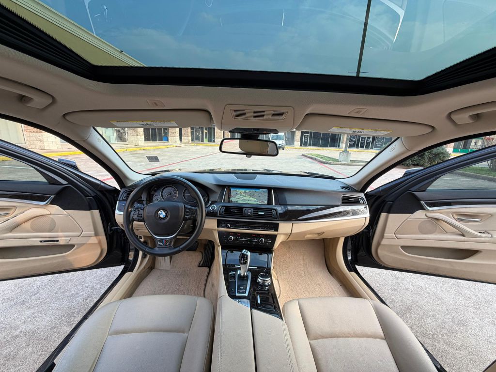 2015 BMW 5 Series Image 20
