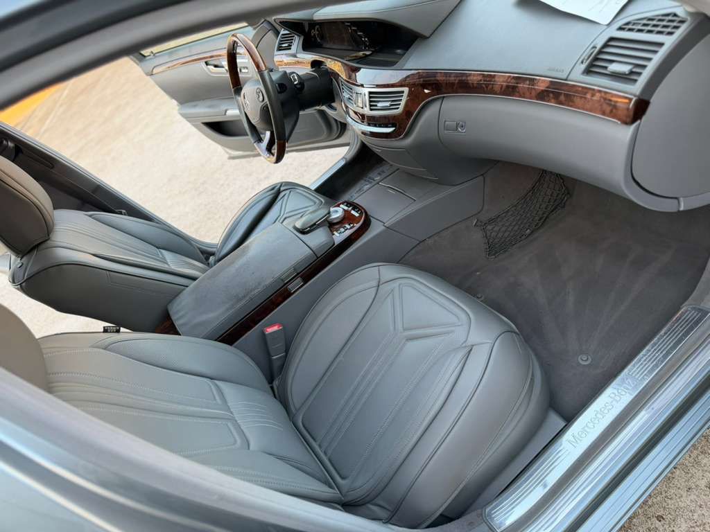 2008 Mercedes-Benz S-Class Image 14