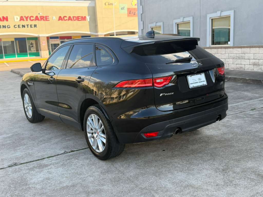 2018 Jaguar F-PACE Image 4