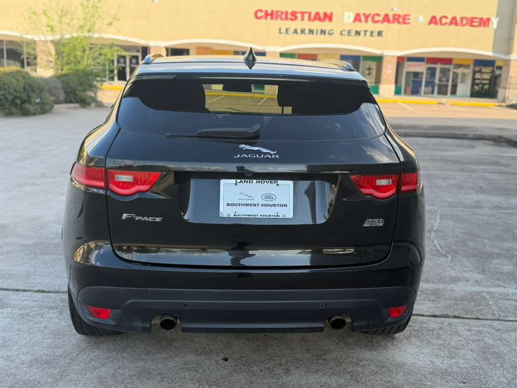 2018 Jaguar F-PACE Image 7
