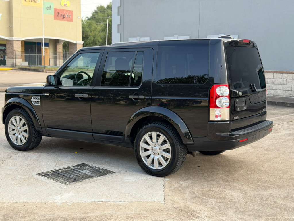 2013 Land Rover LR4 Image 11