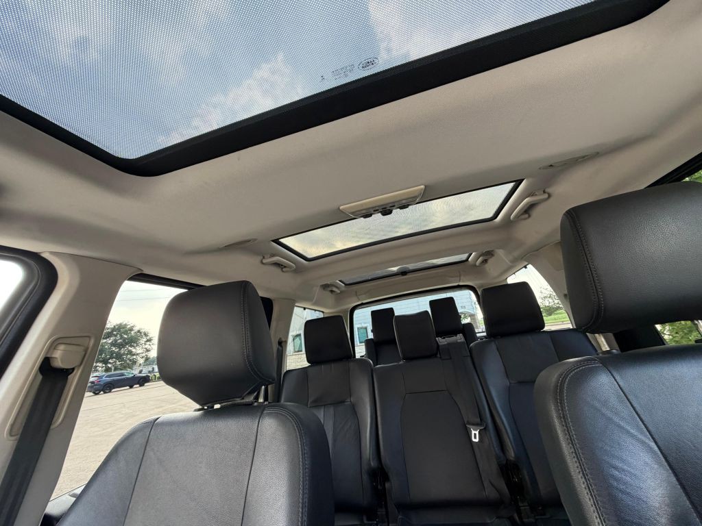 2013 Land Rover LR4 Image 22