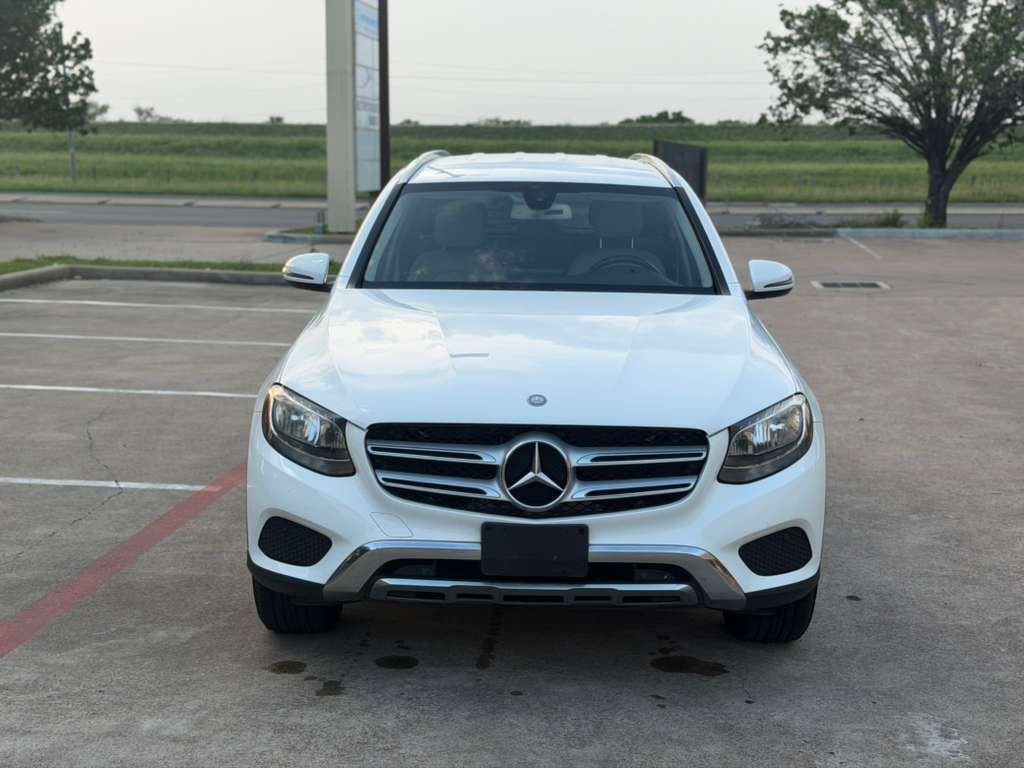 2016 Mercedes-Benz GLC-Class Image 4