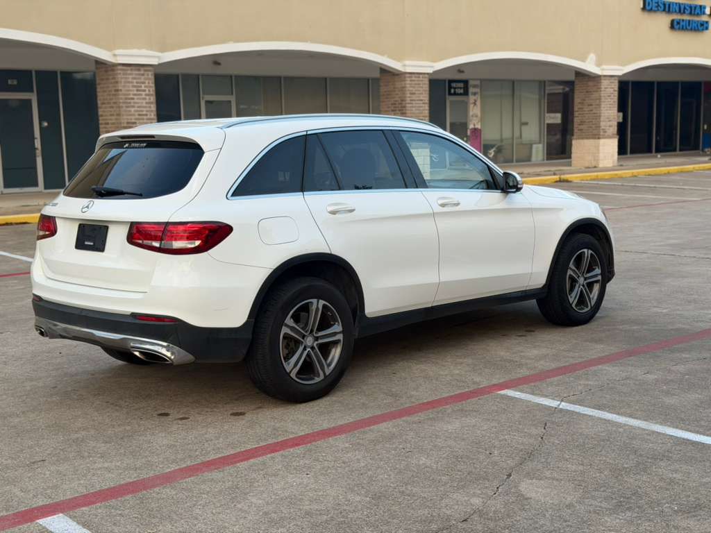 2016 Mercedes-Benz GLC-Class Image 7