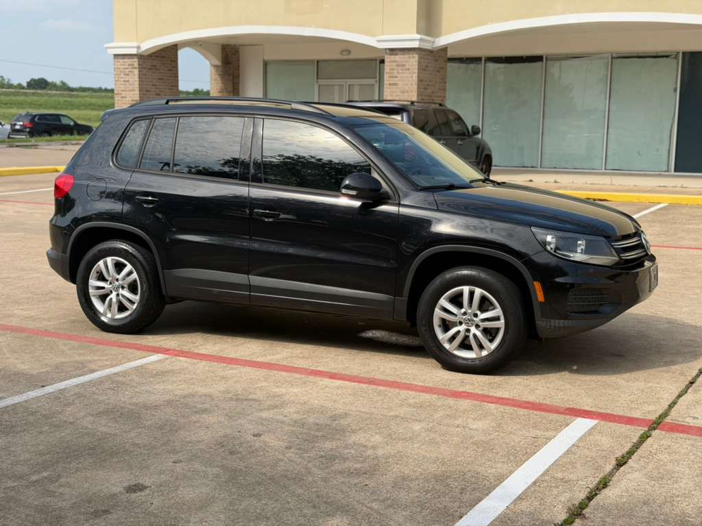 2016 Volkswagen Tiguan Image 2