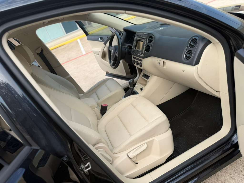 2016 Volkswagen Tiguan Image 12