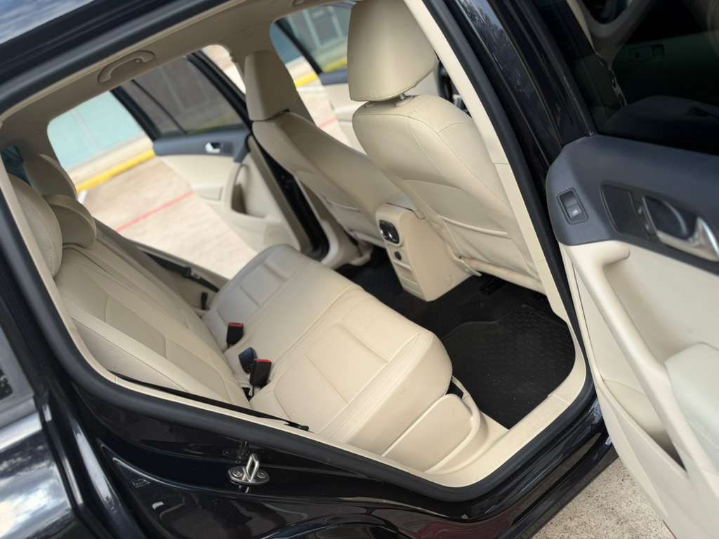 2016 Volkswagen Tiguan Image 14