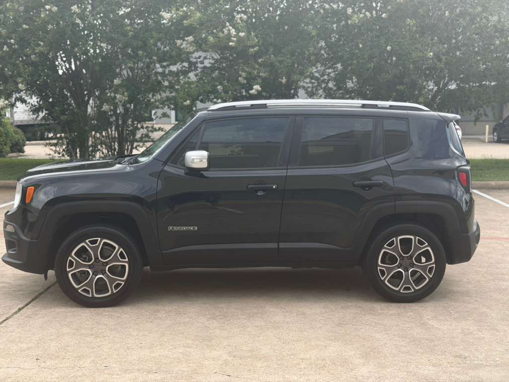 2015 Jeep Renegade Image 9